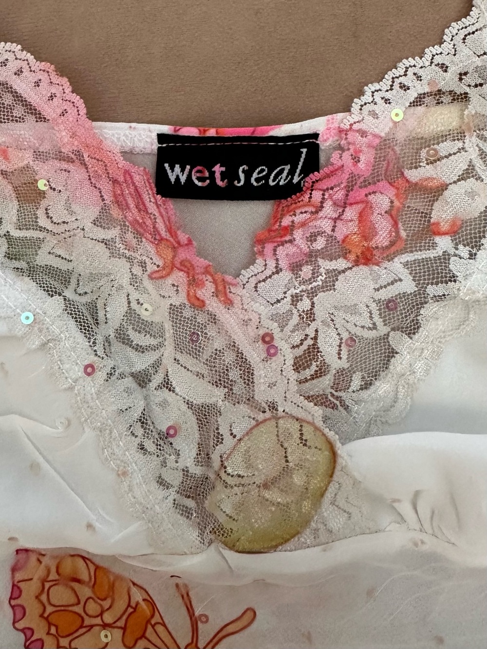 ✰ BUTTERFLY LACE SLIP ✰ - Picture 2 of 3